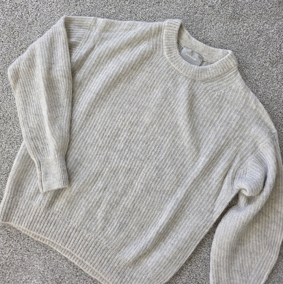Everlane Alpaca Sweater - Picture 2 of 3